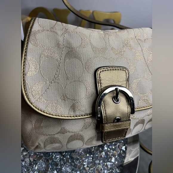 Coach Soho signature C jacquard crossbody bag with gold leather trim EUC - Picture 4 of 12